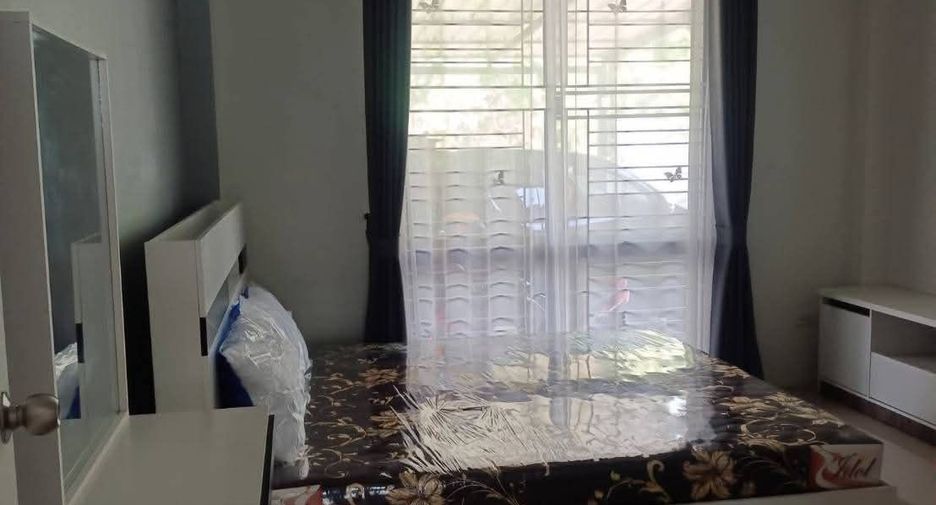 For rent 3 bedrooms house in San Kamphaeng, Chiang Mai