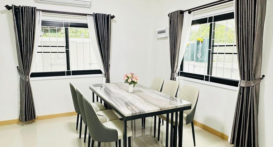 For rent 3 bedrooms house in Saraphi, Chiang Mai