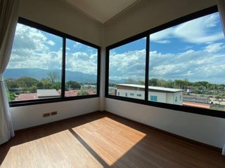 出售 和 出租 2 卧室 联排别墅 在 Mueang Chiang Mai, Chiang Mai