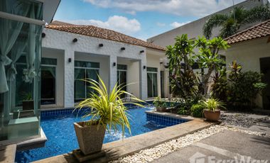 Villa zur Miete mit 4 Zimmer in Mueang Phuket, Phuket