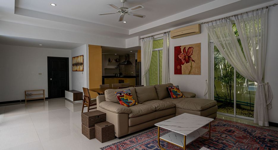 For rent 4 bedrooms villa in Mueang Phuket, Phuket