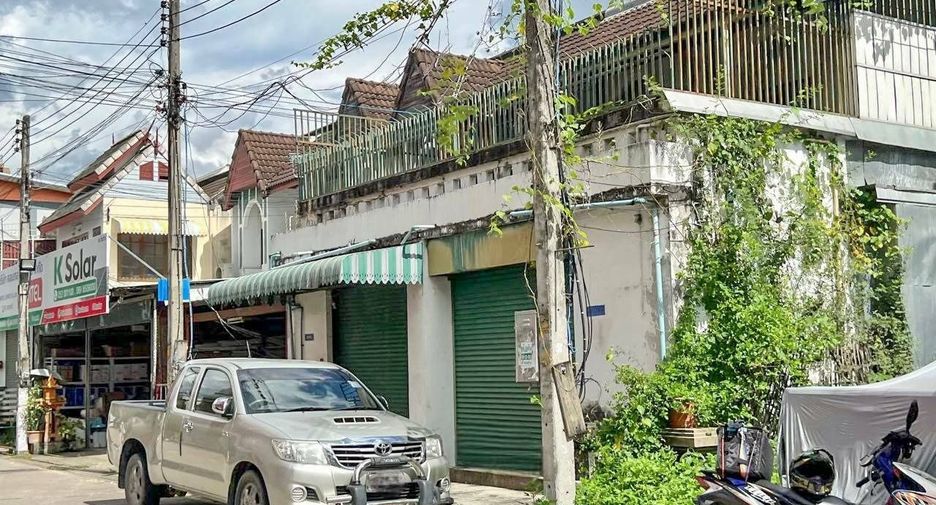 For sale 3 bedrooms townhouse in Mueang Chiang Mai, Chiang Mai