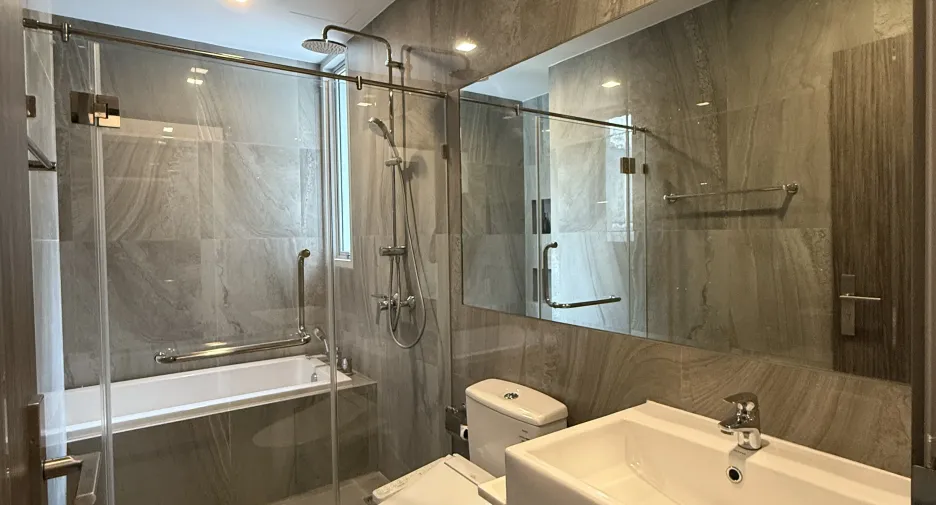 For sale and for rent 2 bedrooms condo in Watthana, Bangkok