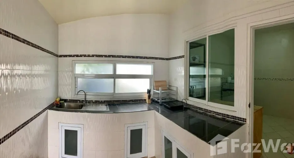 For rent 3 bedrooms house in Mueang Chiang Mai, Chiang Mai