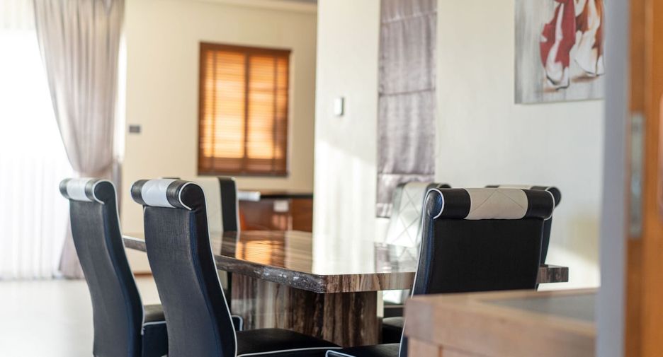 For sale 2 bedrooms villa in Mueang Phuket, Phuket