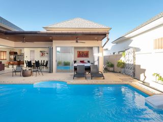 For sale 2 bedrooms villa in Mueang Phuket, Phuket