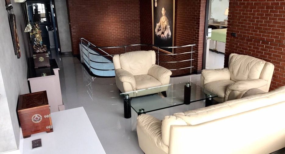À vendre 3 chambres condo à Jomtien, Pattaya