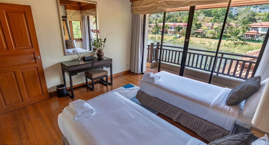 For sale 4 bedrooms villa in Thalang, Phuket
