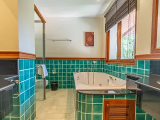 For sale and for rent 4 bedrooms villa in Thalang, Phuket