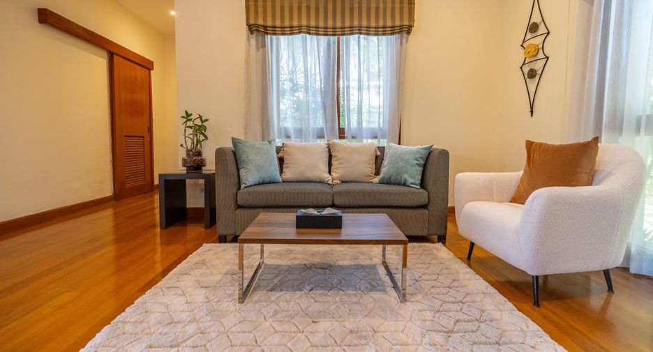For sale 4 bedrooms villa in Thalang, Phuket