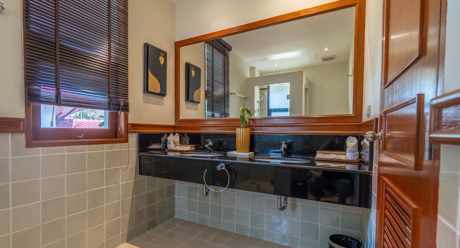 For sale 4 bedrooms villa in Thalang, Phuket
