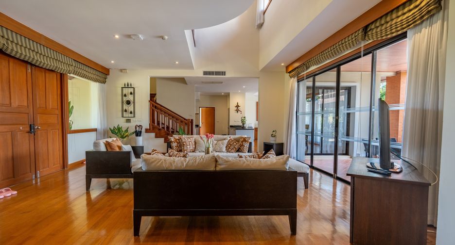 For sale 4 bedrooms villa in Thalang, Phuket