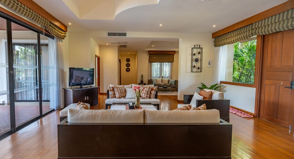 For sale 4 bedrooms villa in Thalang, Phuket