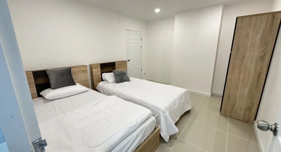 For rent 2 bedrooms condo in Mueang Chiang Mai, Chiang Mai