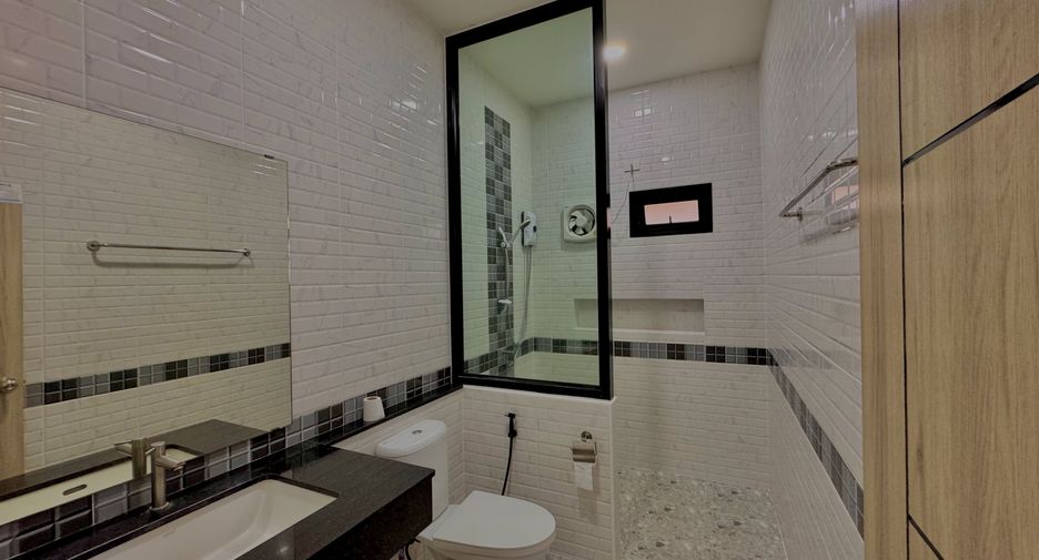 For rent 3 bedrooms house in Bang Lamung, Chonburi