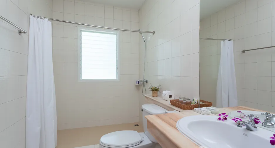 For rent 2 bedrooms villa in Mueang Phuket, Phuket