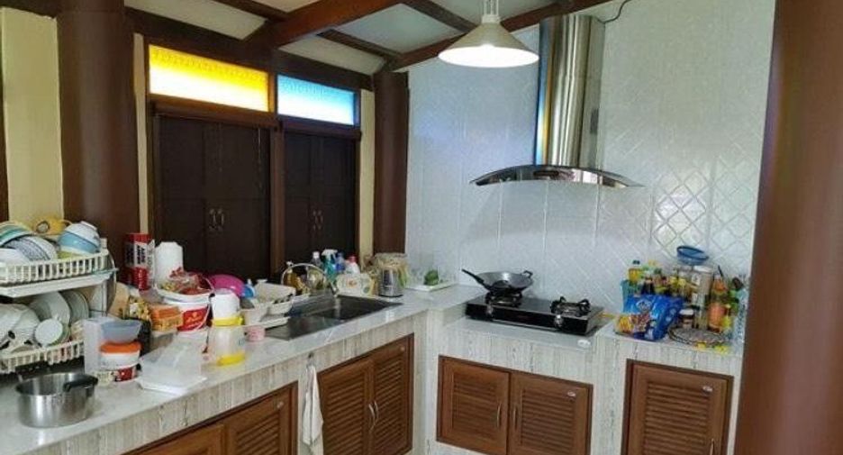For sale 4 bedrooms villa in San Kamphaeng, Chiang Mai