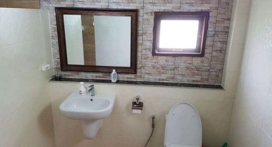For sale 4 bedrooms villa in San Kamphaeng, Chiang Mai