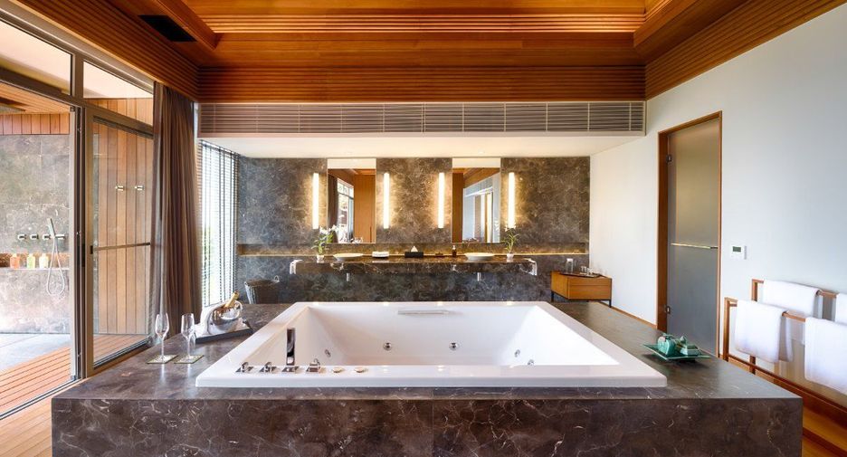 For sale 6 bedrooms villa in Kathu, Phuket