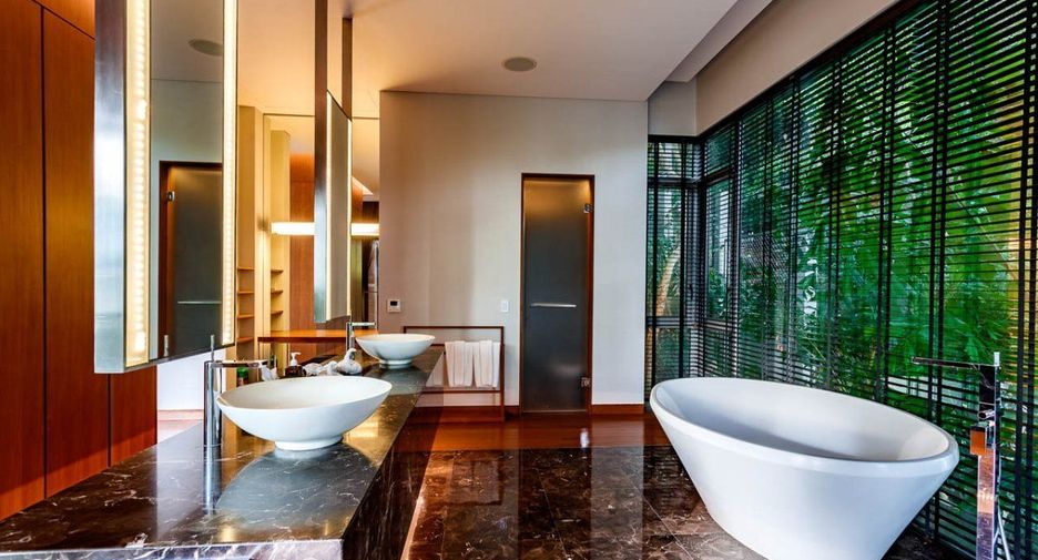 For sale 6 bedrooms villa in Kathu, Phuket