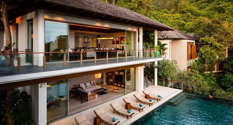 For sale 6 bedrooms villa in Kathu, Phuket