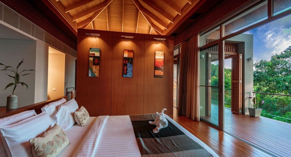 For sale 6 bedrooms villa in Kathu, Phuket