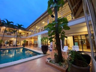 For sale 18 bedrooms hotel in Bang Lamung, Chonburi