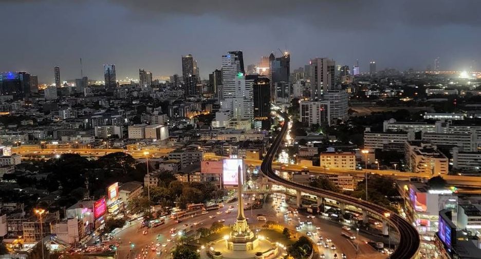 For sale 2 bedrooms condo in Ratchathewi, Bangkok