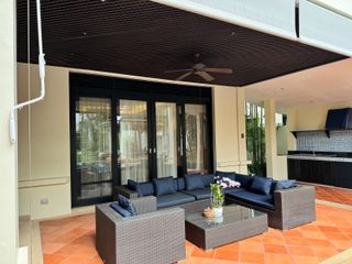 Villa zur Miete mit 5 Zimmer in Thalang, Phuket