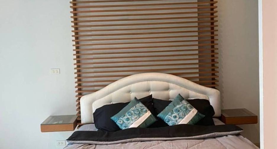 For rent 2 bedrooms condo in Bang Lamung, Chonburi