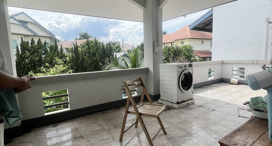 For sale and for rent 5 bedrooms house in Mueang Chiang Mai, Chiang Mai