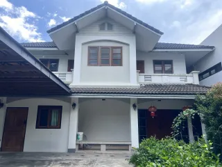À vendre et à louer 5 chambres maison à Mueang Chiang Mai, Chiang Mai