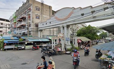 出售 5 卧室 联排别墅 在 Thung Khru, 曼谷
