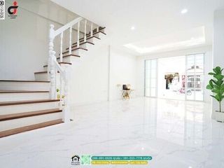For sale 4 bedrooms townhouse in Nong Khaem, Bangkok