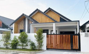 À louer 3 chambres villa à Mueang Phuket, Phuket