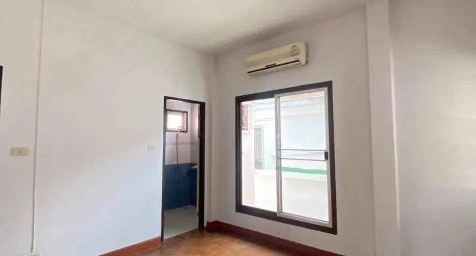 For sale 3 bedrooms house in Hang Dong, Chiang Mai
