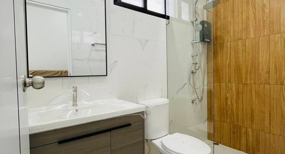 For rent 3 bedrooms house in San Sai, Chiang Mai