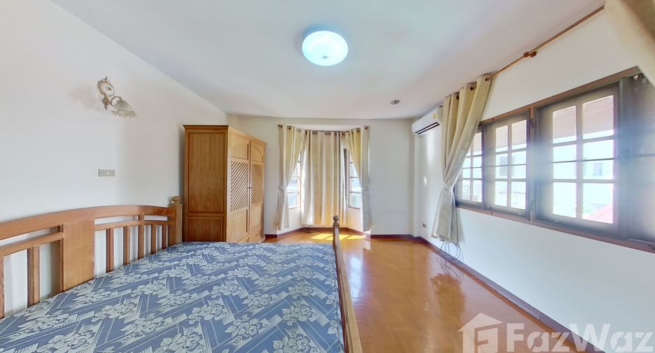 For sale 4 bedrooms house in Mueang Chiang Mai, Chiang Mai