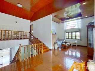 For sale 4 bedrooms house in Mueang Chiang Mai, Chiang Mai