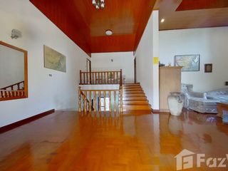 For sale 4 bedrooms house in Mueang Chiang Mai, Chiang Mai
