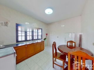 For sale 4 bedrooms house in Mueang Chiang Mai, Chiang Mai