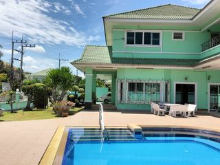 For rent 5 bedrooms house in Bang Lamung, Chonburi