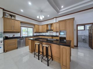 For rent 5 bedrooms house in Bang Lamung, Chonburi