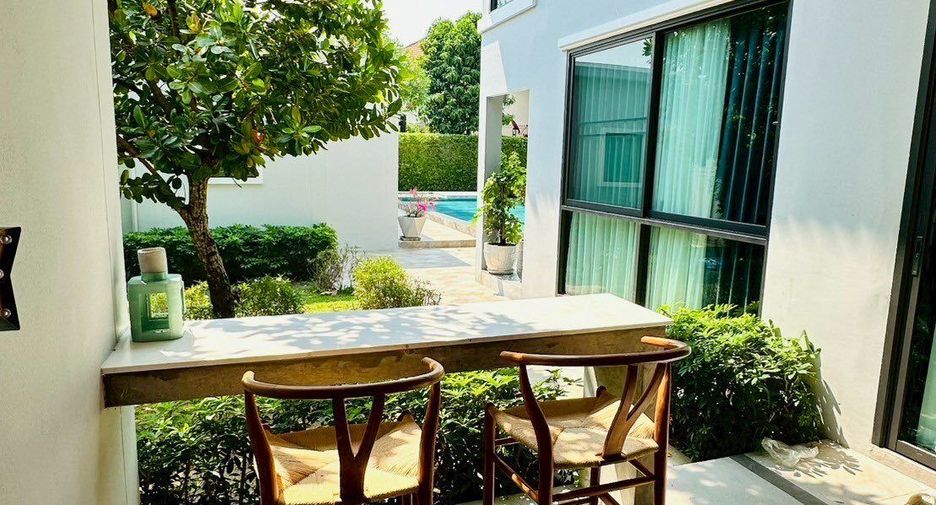 For rent 4 bedrooms villa in San Sai, Chiang Mai