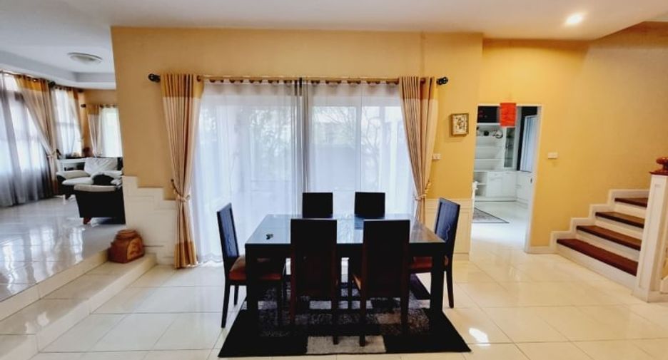For sale 3 bedrooms house in Mueang Chiang Mai, Chiang Mai