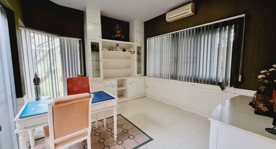 For sale 3 bedrooms house in Mueang Chiang Mai, Chiang Mai