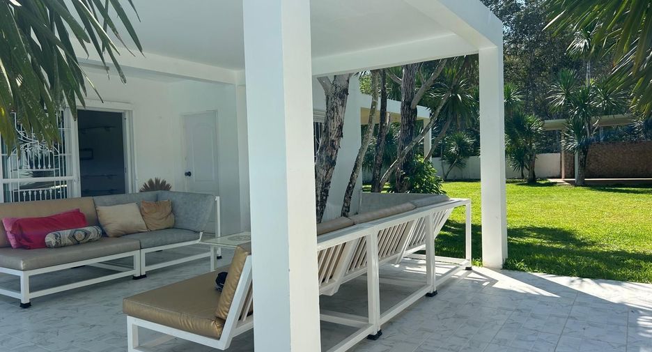 For rent 3 bedrooms villa in Thalang, Phuket