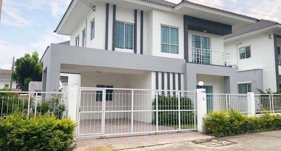 For rent 3 bedrooms house in Si Racha, Chonburi