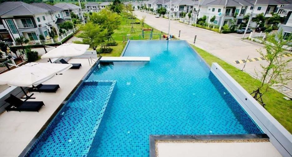 For rent 3 bedrooms house in Si Racha, Chonburi