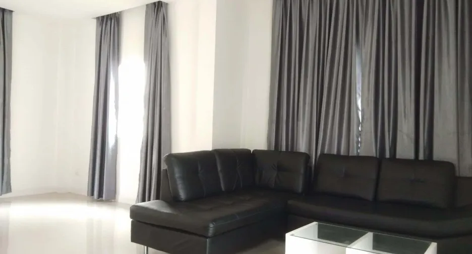 For rent 3 bedrooms house in Si Racha, Chonburi
